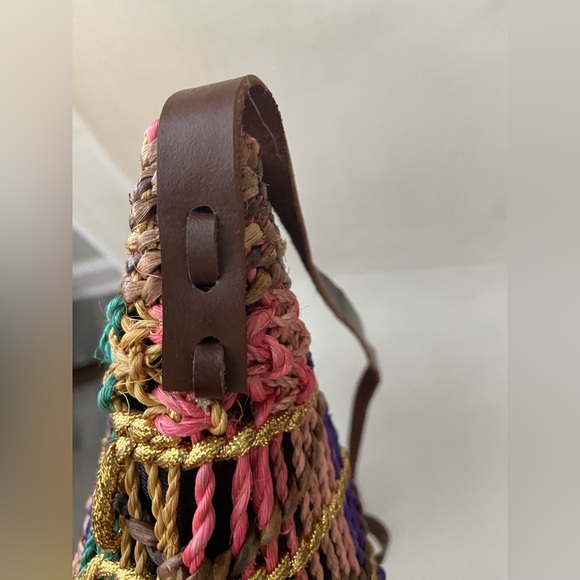 Colorful Woven Straw Small Summer Crossbody Basket Handbag Made in Philippines - Picture 8 of 13